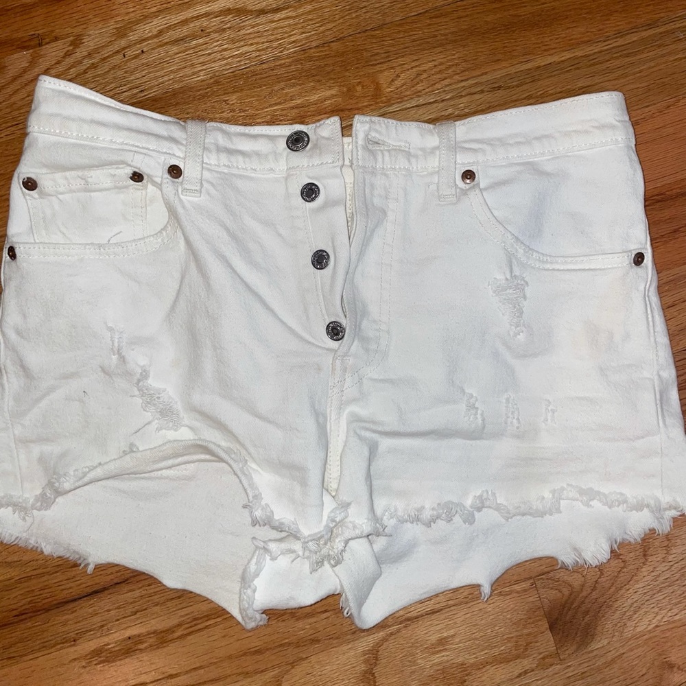 Levi white high rise jean shorts